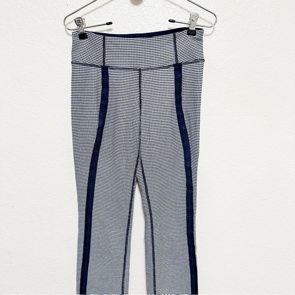 Lululemon Coast To Class Pant *Gingham Inkwell leggings size 4 - Picture 4 of 12